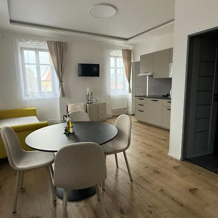 Family Cernice 4* Mojne