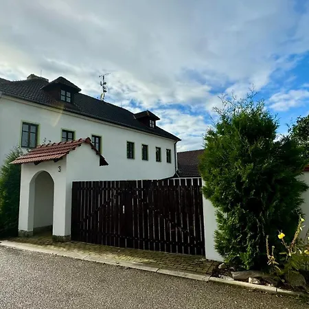 Aparthotel Family Cernice