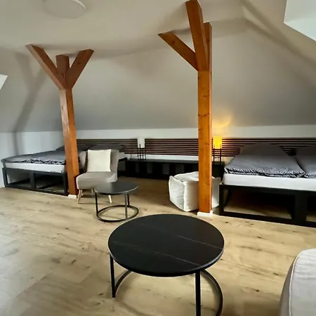 Apartahotel Family Cernice Mojne