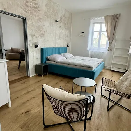 Apartahotel Family Cernice 4*