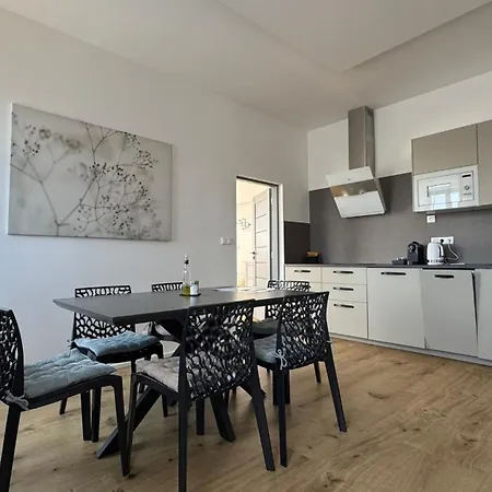 Aparthotel Family Cernice