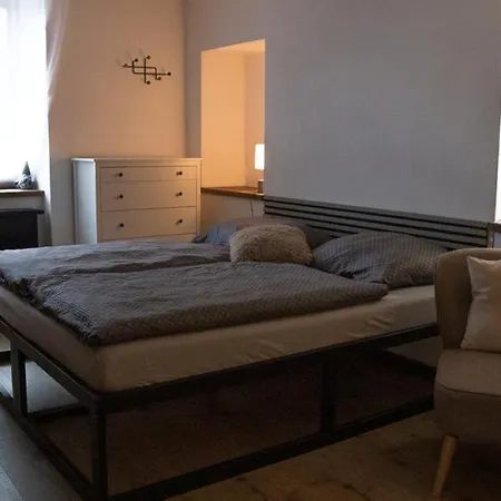 Family Cernice Mojne