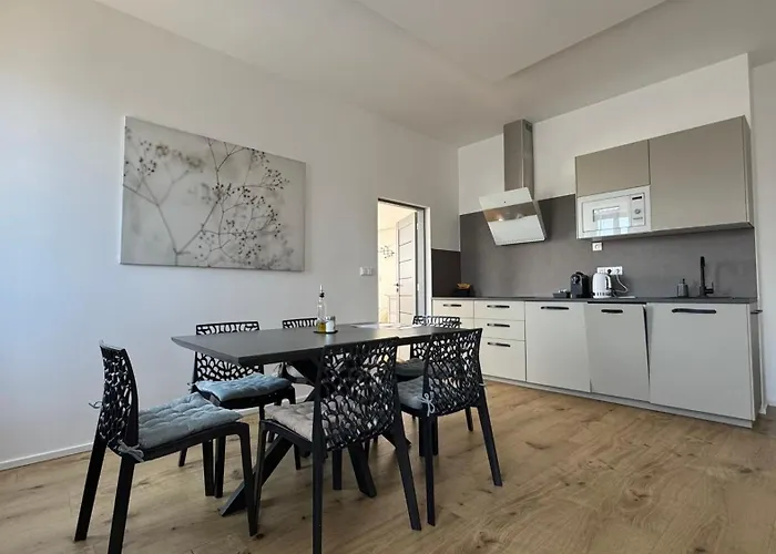 Aparthotel Family Cernice